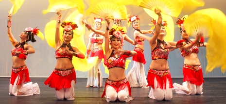 客家細妹按靚扇舞